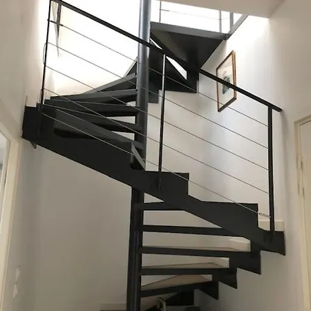 Superbe Loft Climatise A Avec Terrasse Apartment Suresnes